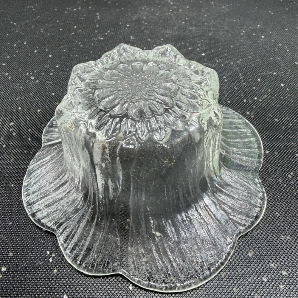 Lasisepat Mantsala Flower Candle Holder Votive Clear Textured Glass Finland 4in